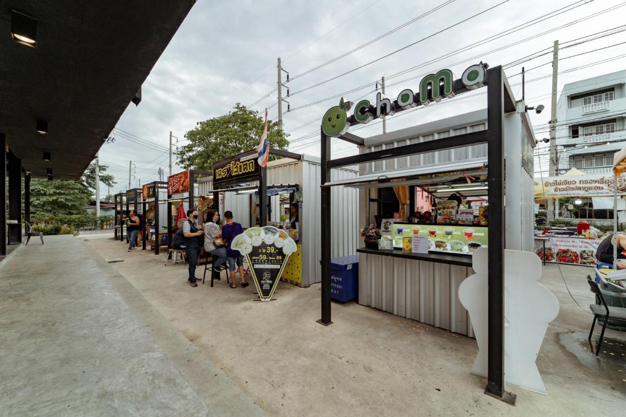 My Space69 Bangkok Exteriör bild
